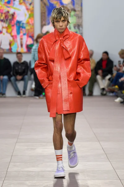 Look 2